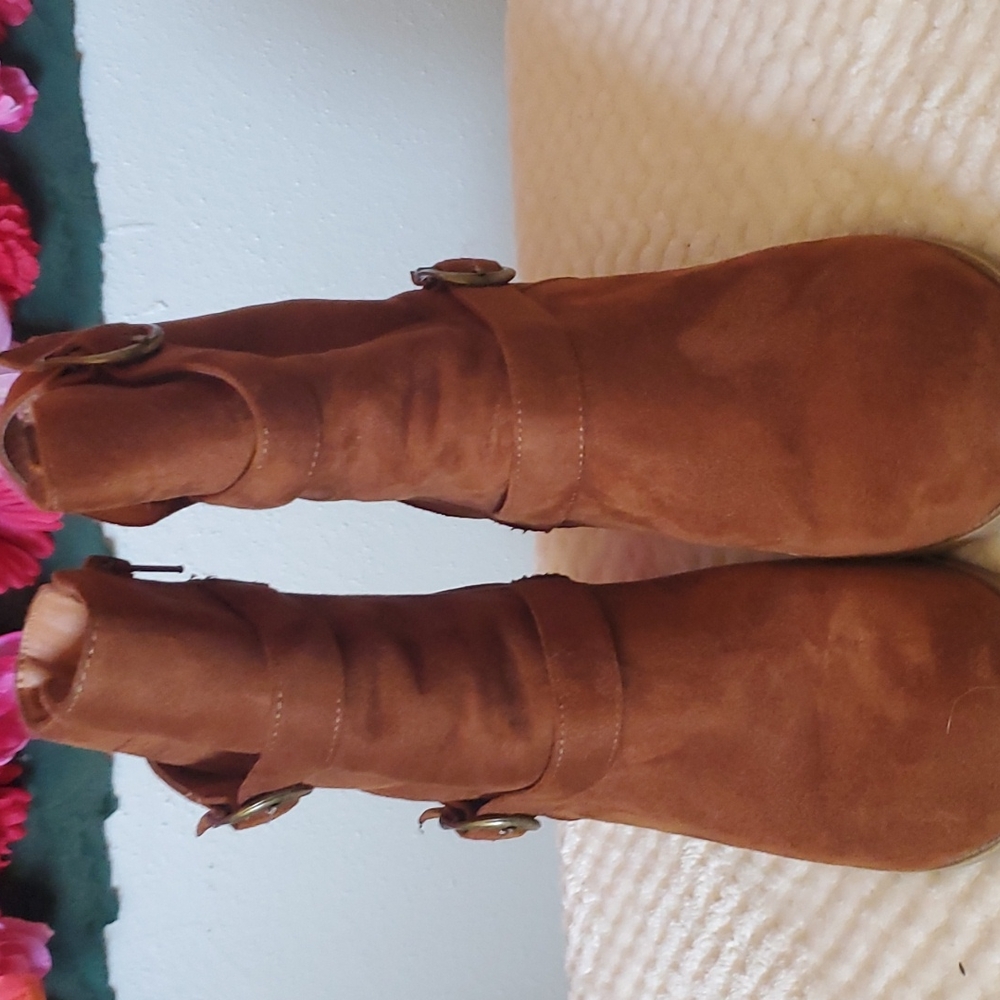 Vince Camuto Simlee Women Round Toe Boots